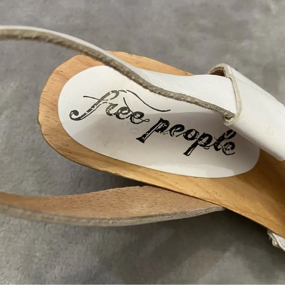 Free People Dune White Leather Strappy Wooden Wedge Beach Clog Sandals Size 38